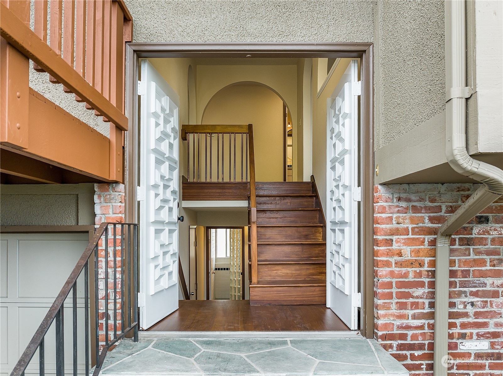 4105 Robin Road West University Place, WA 98466 - Photo 9 of 40 Gallery Image 9
