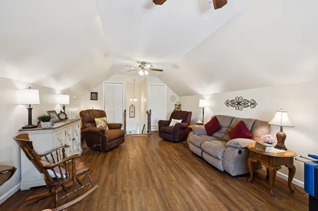 a black and white photo of a living room