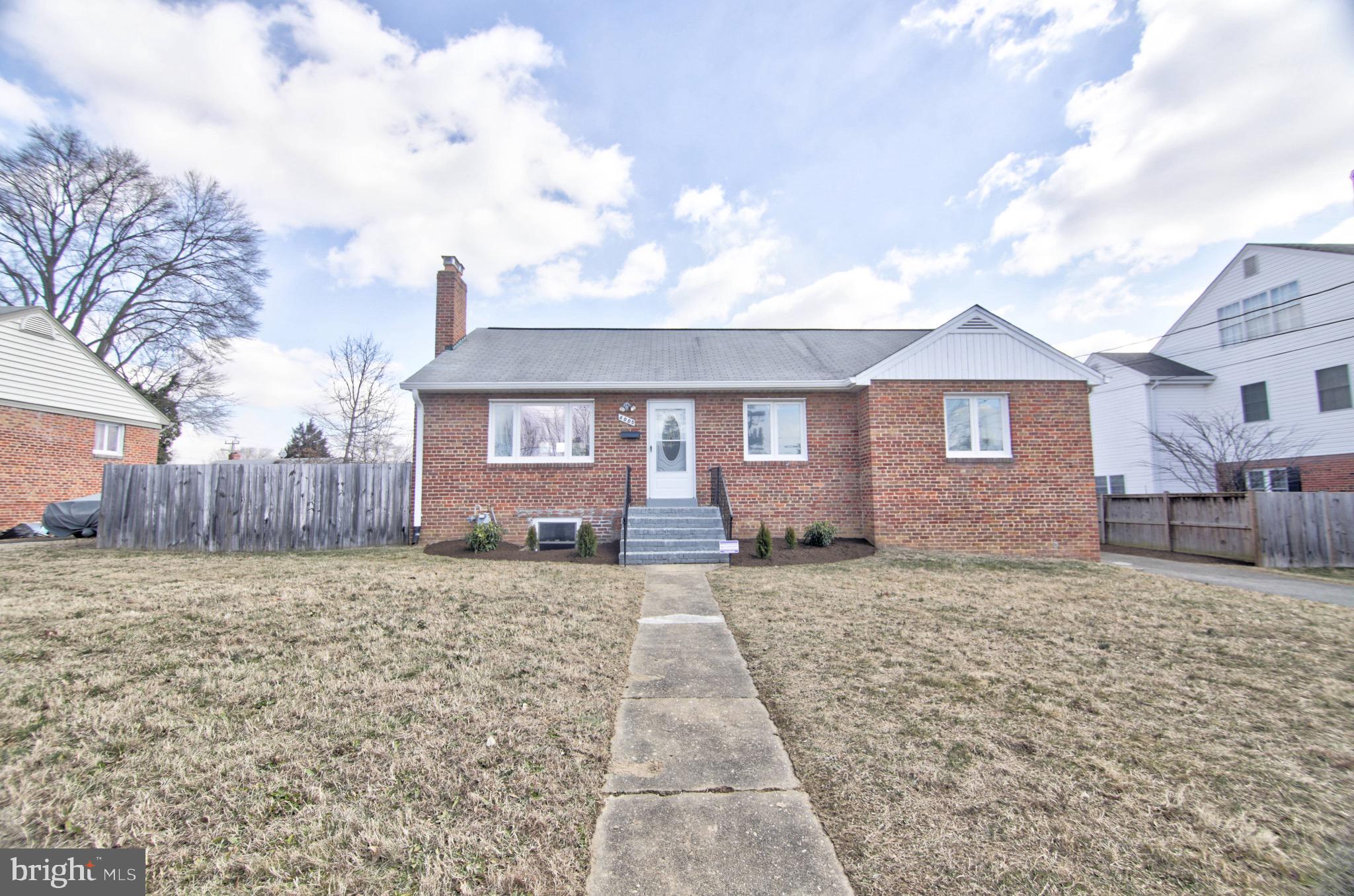 6005 Grayson Street Springfield, VA 22150 - Photo 2 of 31 Gallery Image 2