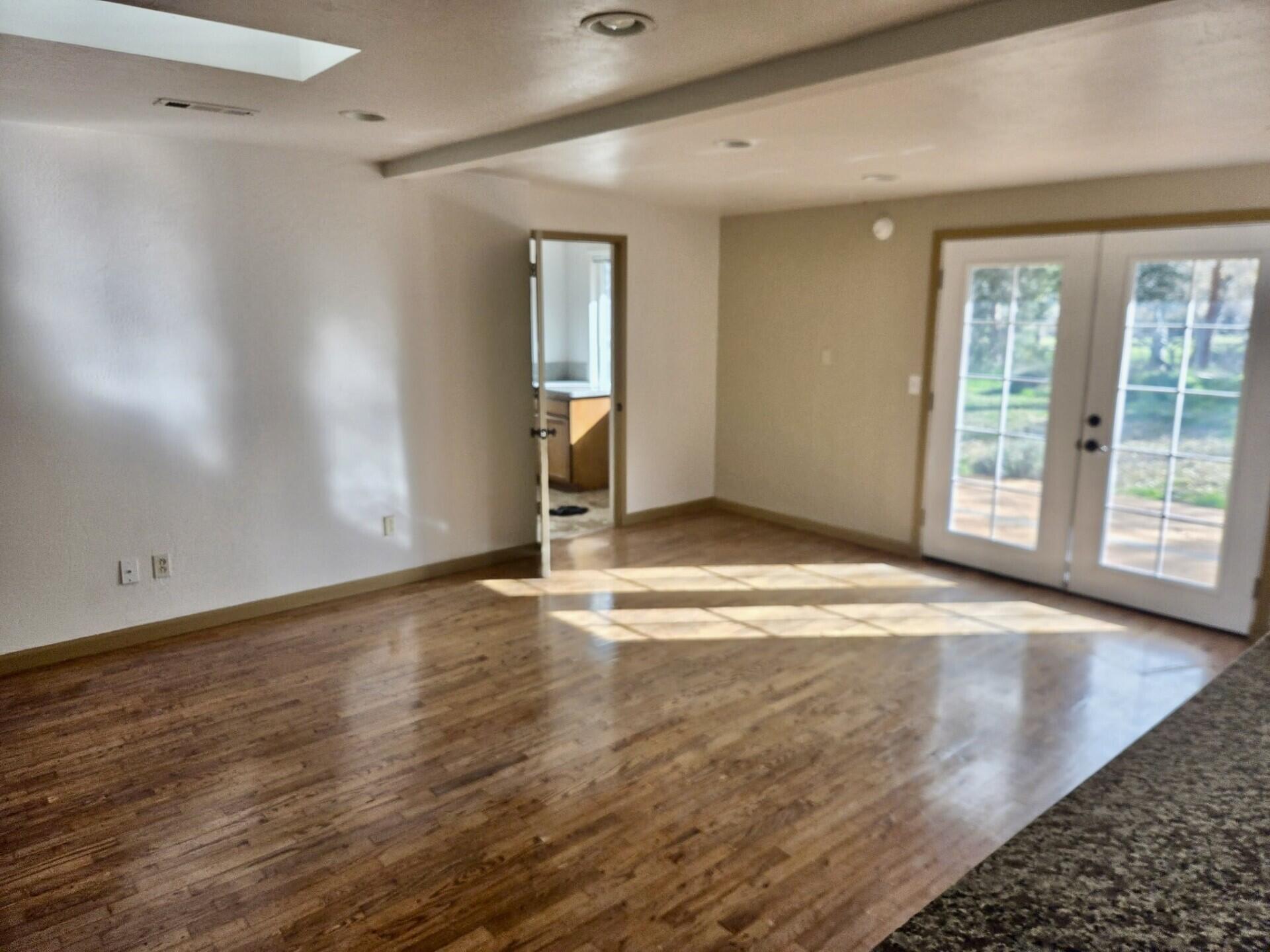 376 Crowson Road Ashland, OR 97520 - Photo 5 of 23 Main Home