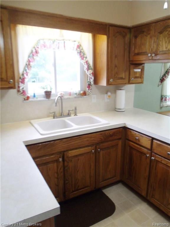 5020 Elms Road Flushing, MI 48433 - Photo 15 of 18