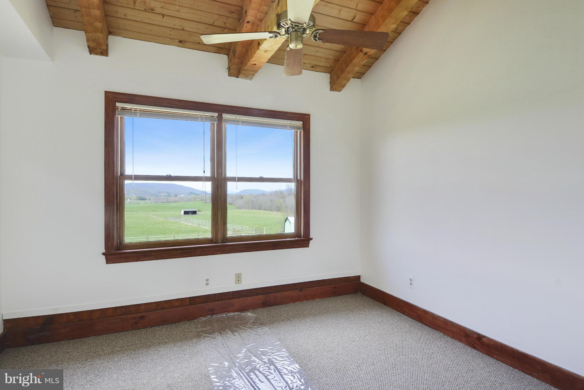 42722 Lucketts Road Leesburg, VA 20176 - Photo 17 of 30 Bedroom
