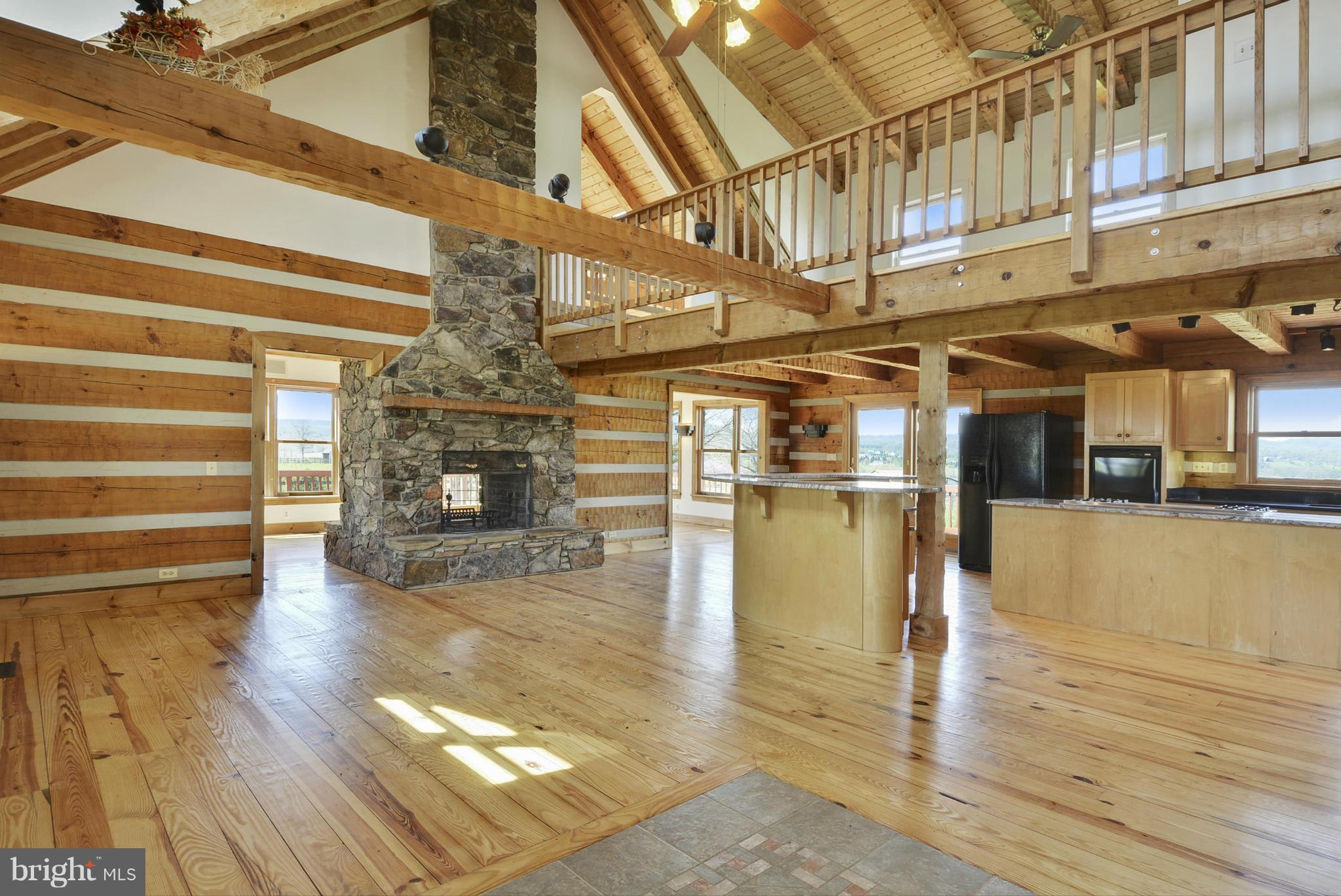 42722 Lucketts Road Leesburg, VA 20176 - Photo 3 of 30 Interior (General)