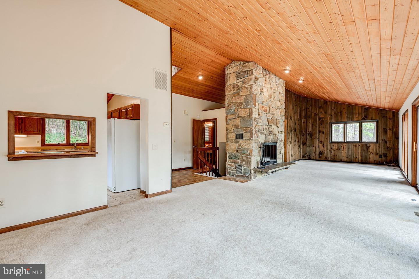 1328 Potomac School Road McLean, VA 22101 - Photo 5 of 31