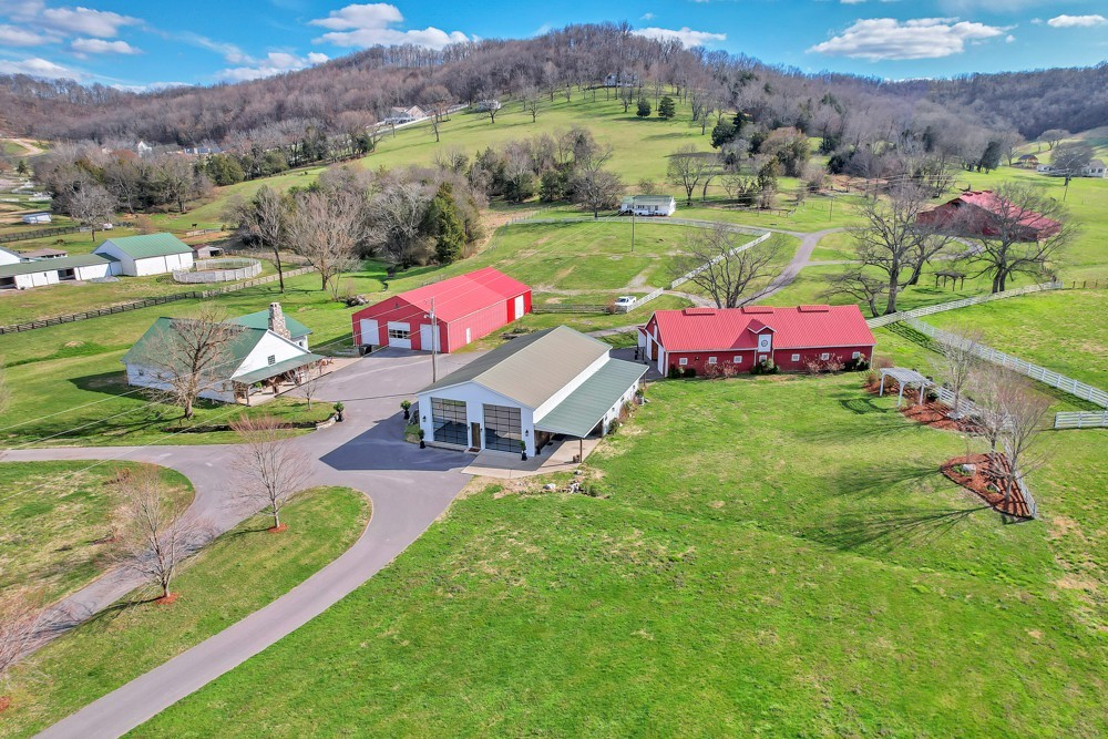 2139 Allisona Road Eagleville, TN 37060 - Photo 2 of 36 Gallery Image 2