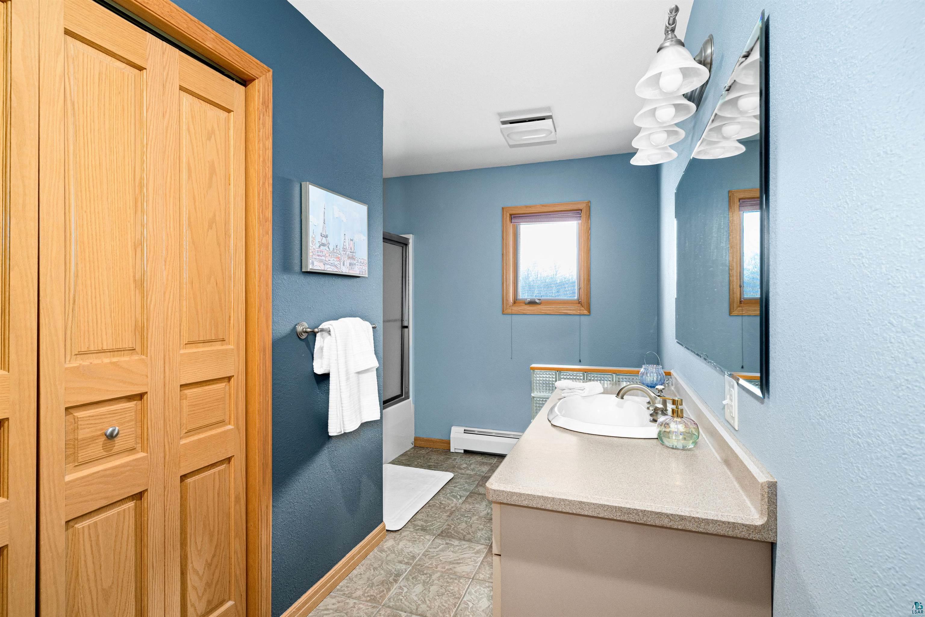 390 Crosby Road Cloquet, MN 55720 - Photo 34 of 41 Bathroom