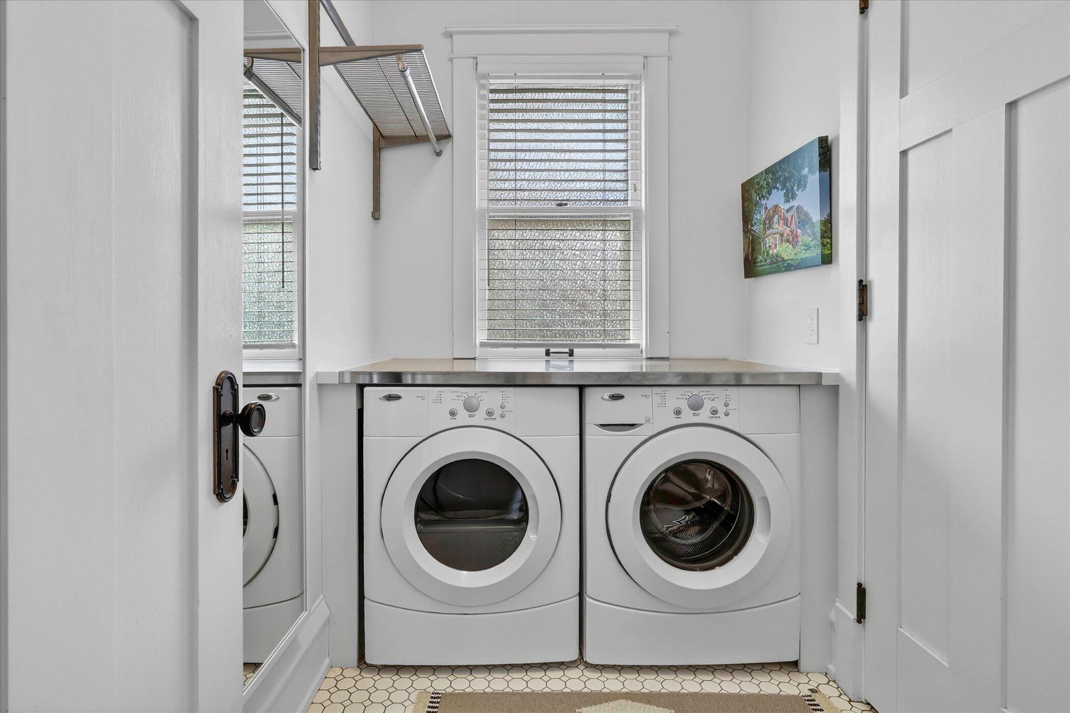 113 East Locust Street Three Oaks, MI 49128 - Photo 20 of 39 Laundry Room