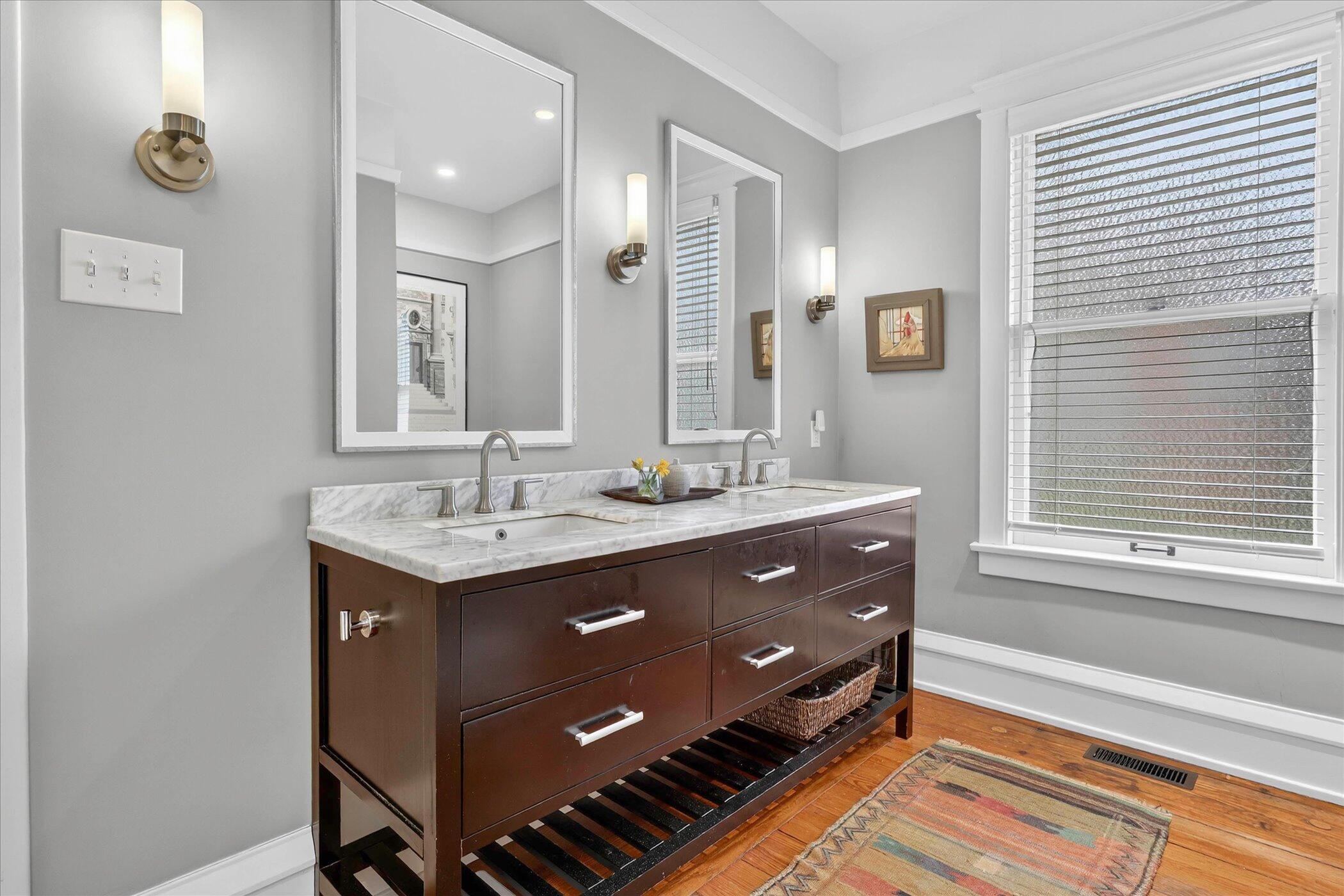 113 East Locust Street Three Oaks, MI 49128 - Photo 21 of 39 Primary Bath