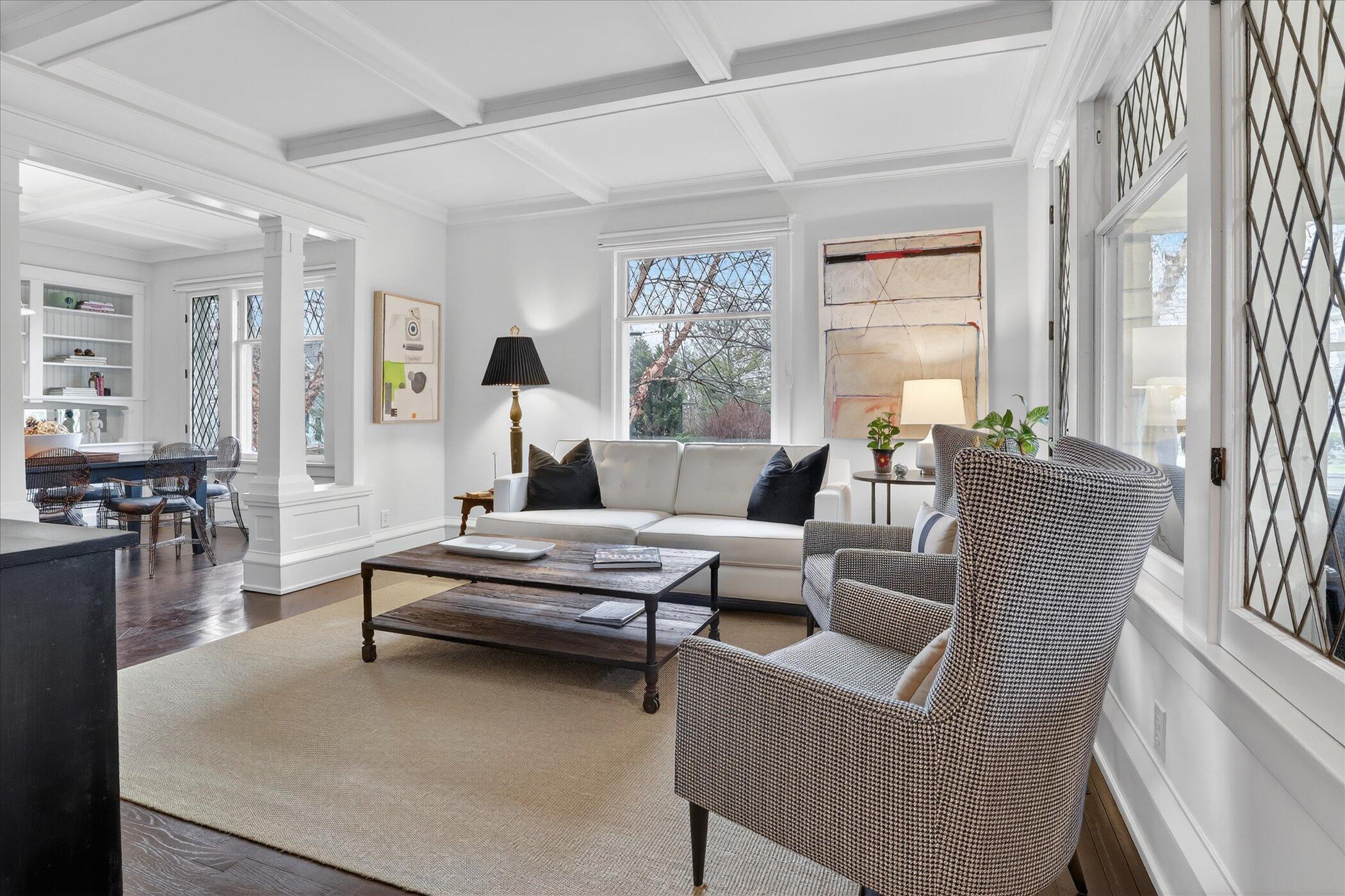 113 East Locust Street Three Oaks, MI 49128 - Photo 7 of 39 Living Room