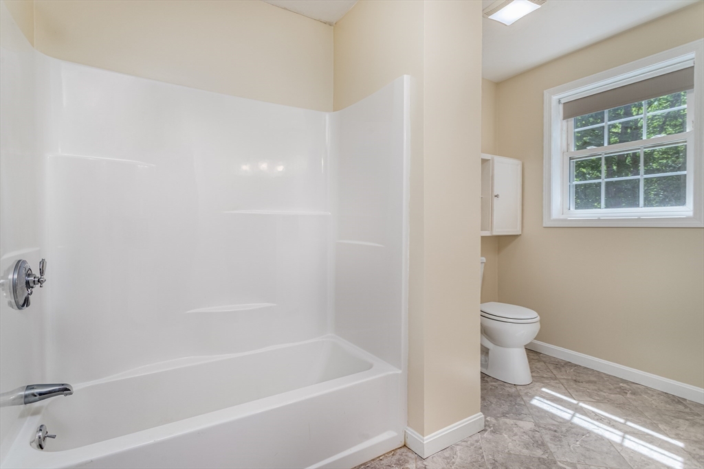 21 Colony Road Westminster, MA 01473 - Photo 14 of 34 Gallery Image 14