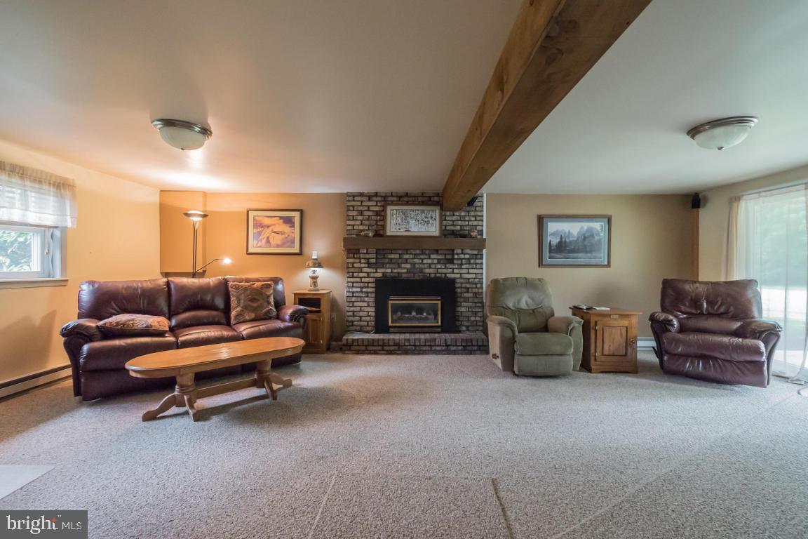 1650 Mockingbird Lane Lititz, PA 17543 - Photo 16 of 23 Gallery Image 16