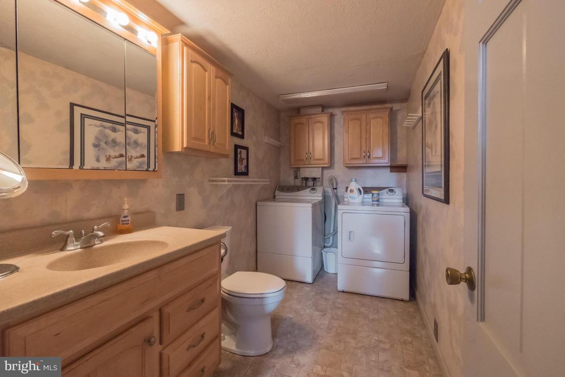 1650 Mockingbird Lane Lititz, PA 17543 - Photo 18 of 23 Gallery Image 18