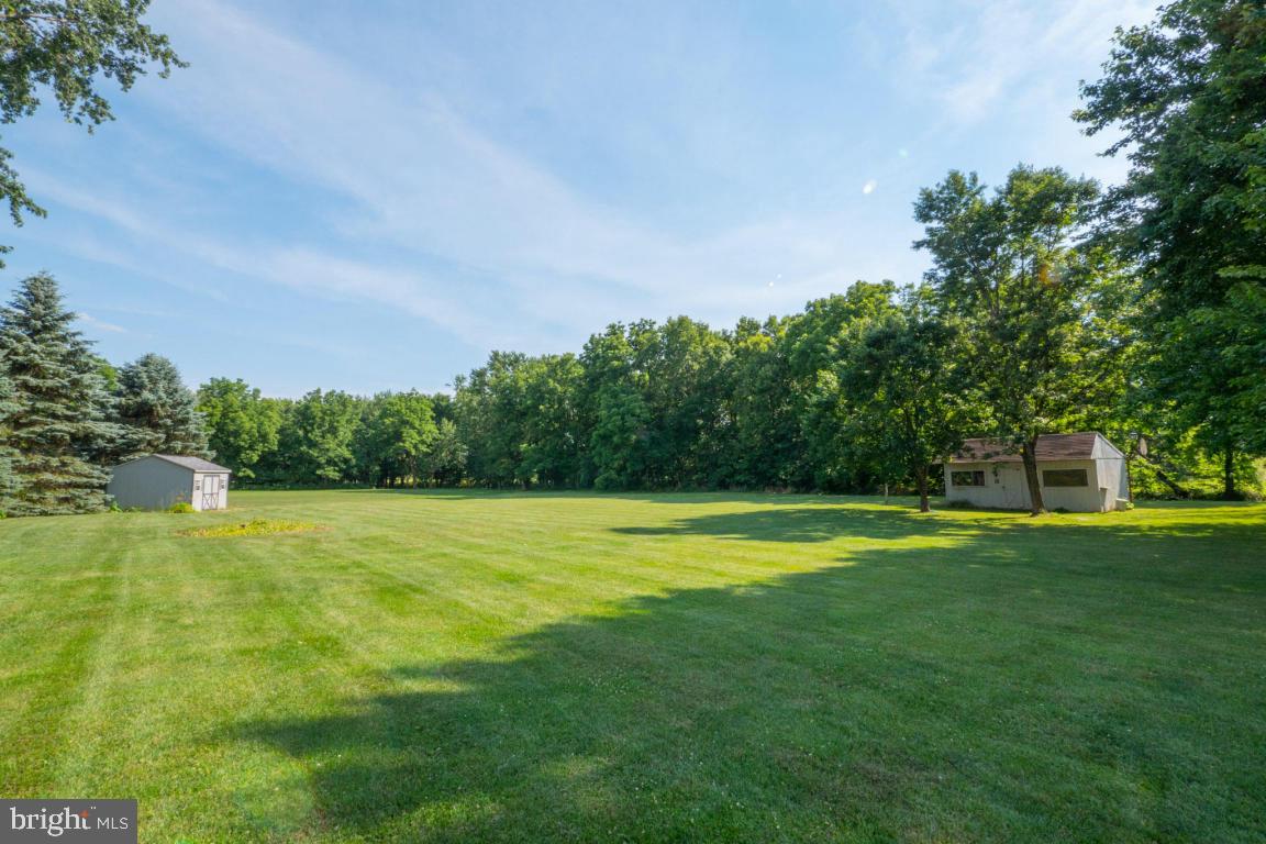 1650 Mockingbird Lane Lititz, PA 17543 - Photo 4 of 23 Gallery Image 4