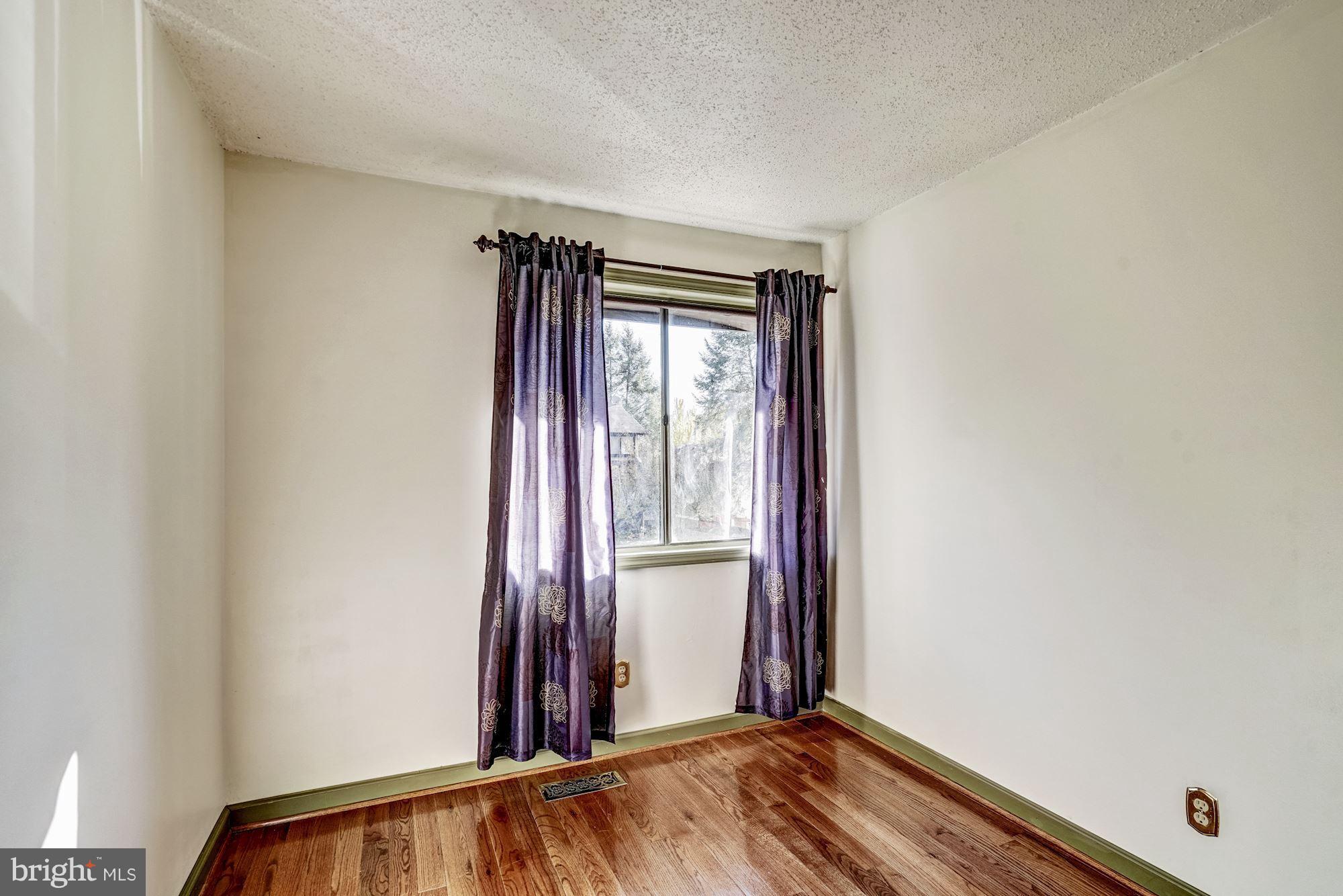 2254 Coppersmith Square Reston, VA 20191 - Photo 14 of 25 Second Bedroom