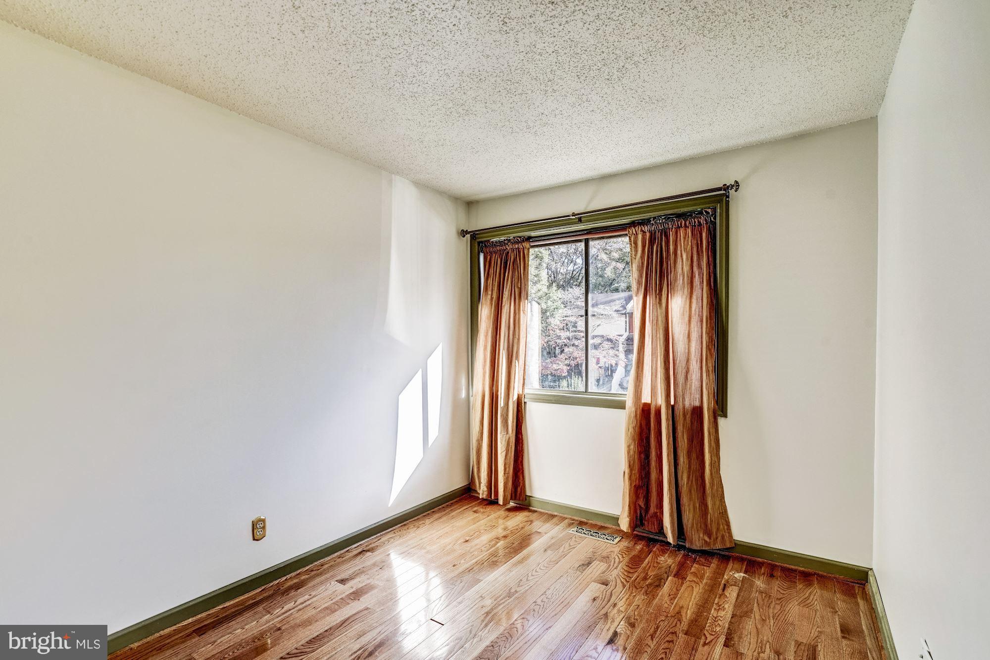 2254 Coppersmith Square Reston, VA 20191 - Photo 15 of 25 Third Bedroom