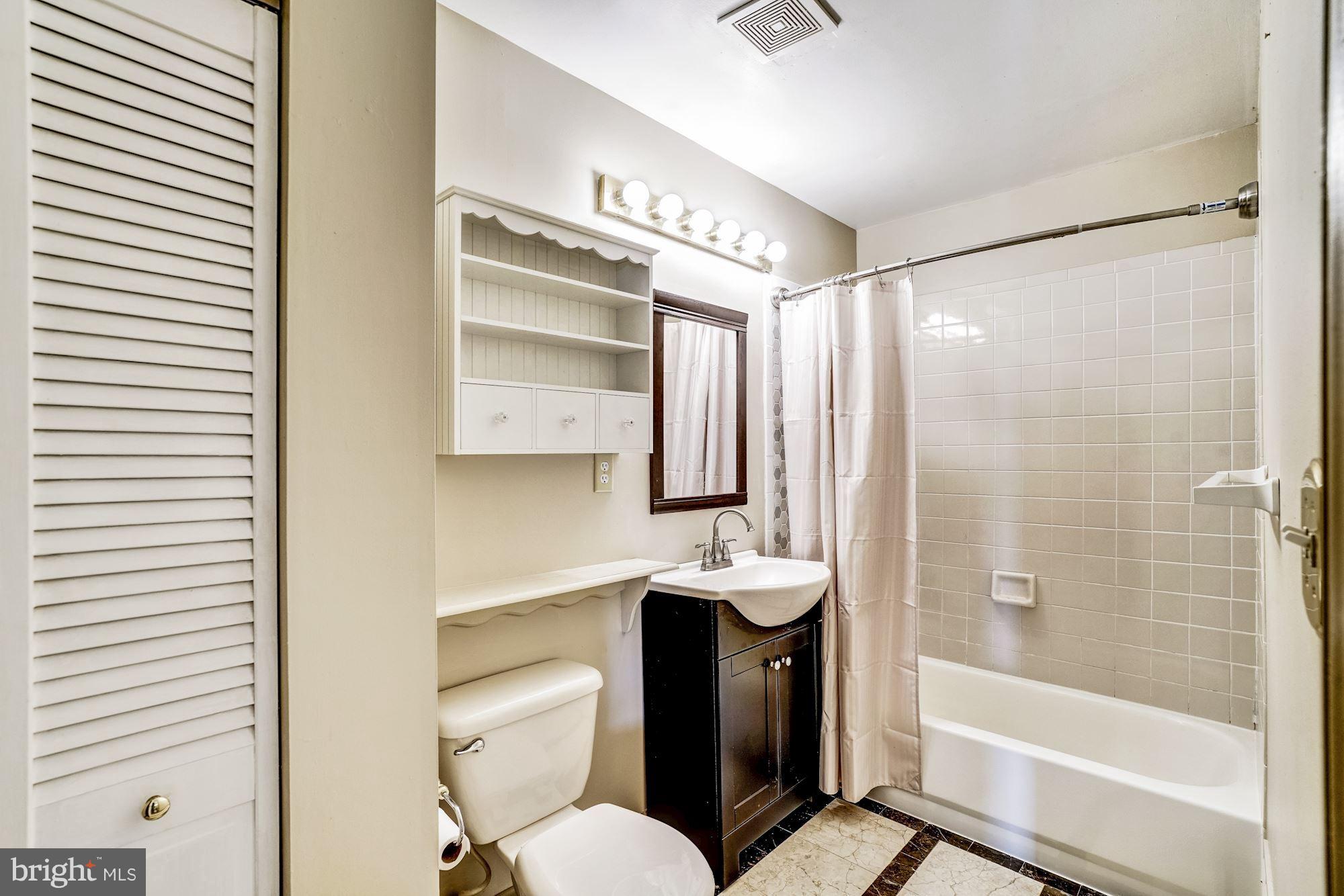 2254 Coppersmith Square Reston, VA 20191 - Photo 17 of 25 Updated Hall Bathroom
