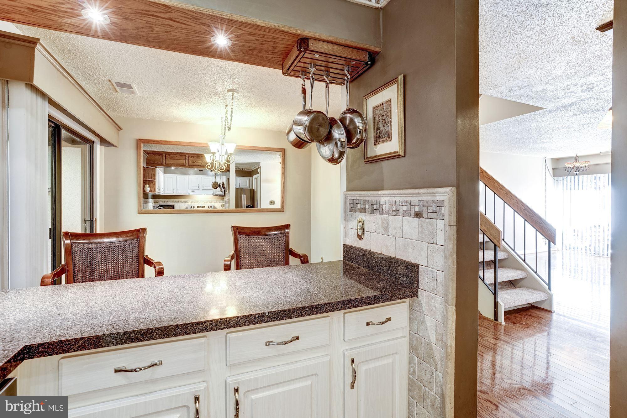 2254 Coppersmith Square Reston, VA 20191 - Photo 6 of 25 Pot & Pan Holder Conveys