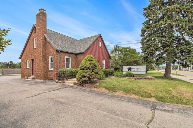 $495,000 | 570 South Maple Road, Ann Arbor, MI 48103