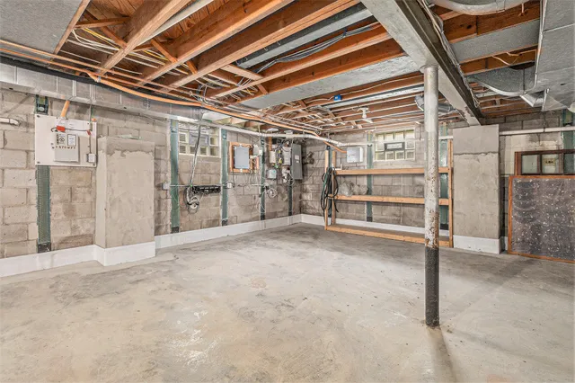 $495,000 | 570 South Maple Road, Ann Arbor, MI 48103