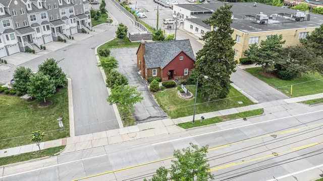 $495,000 | 570 South Maple Road, Ann Arbor, MI 48103