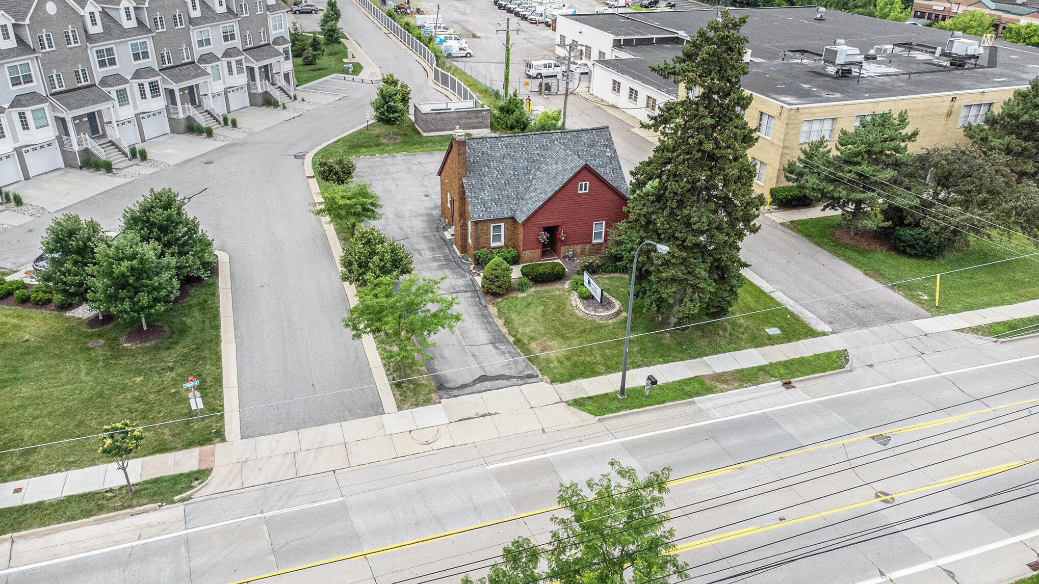 570 South Maple Road Ann Arbor, MI 48103 - Photo 19 of 21 019_dji_0678_271