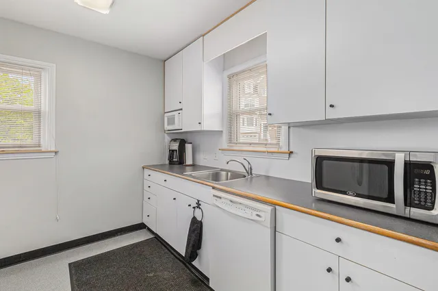 $495,000 | 570 South Maple Road, Ann Arbor, MI 48103