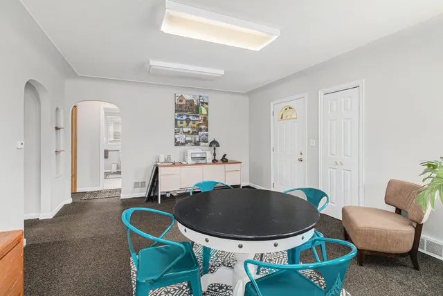 $495,000 | 570 South Maple Road, Ann Arbor, MI 48103