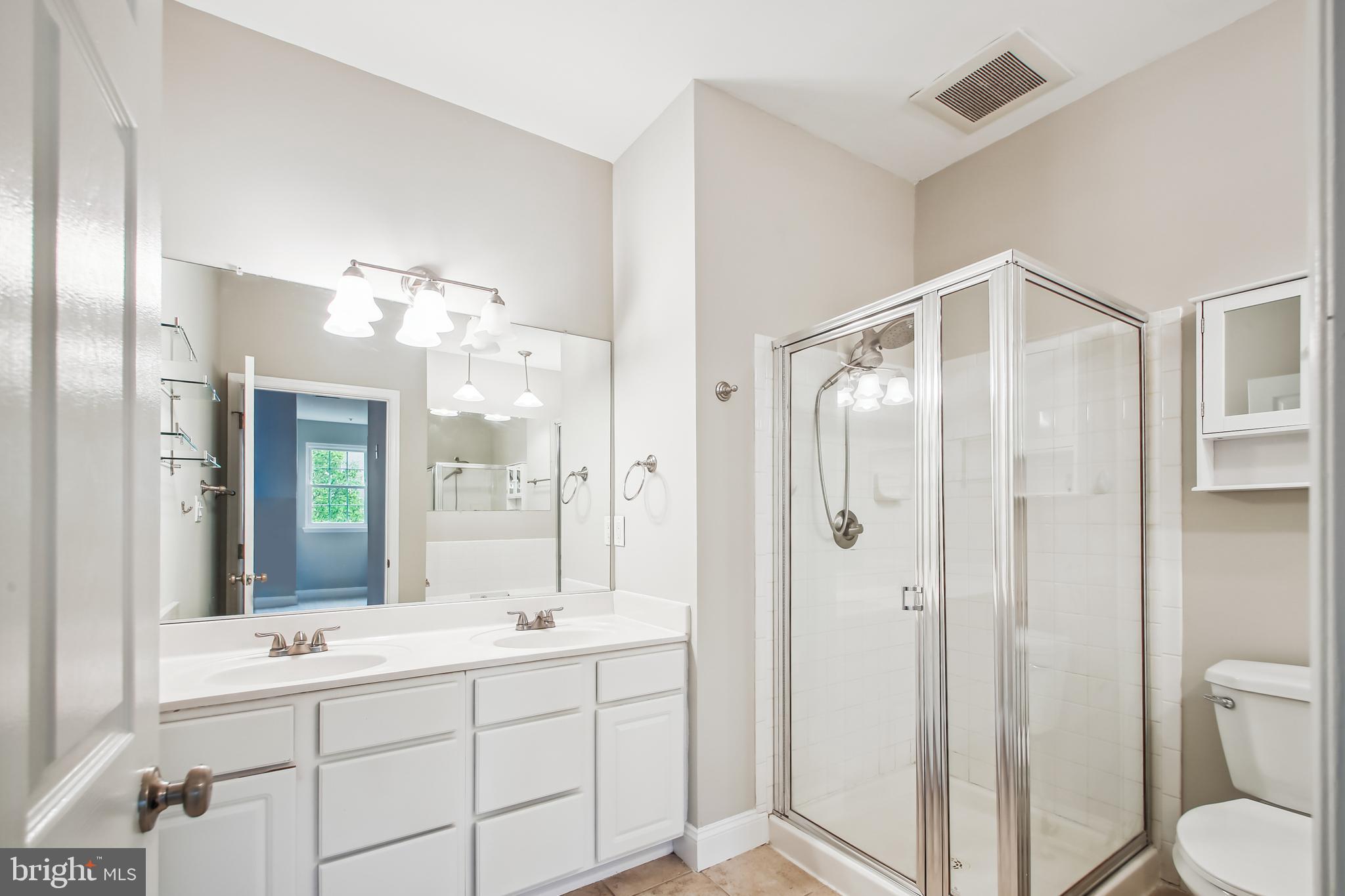 2717 Middle Neck Road Odenton, MD 21113 - Photo 28 of 50 Primary Suite Bathroom