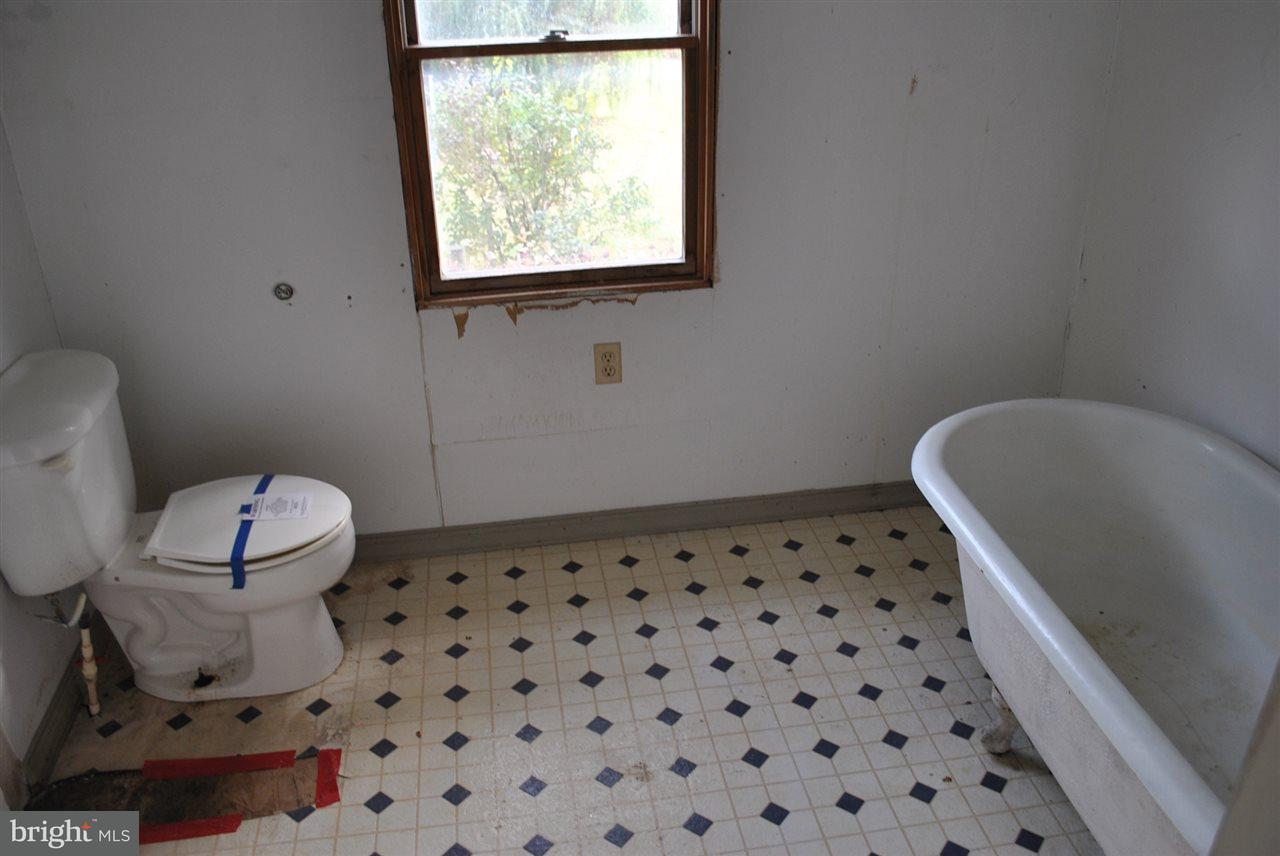 329 Green Springs Road Hanover, PA 17331 - Photo 14 of 25 Gallery Image 14