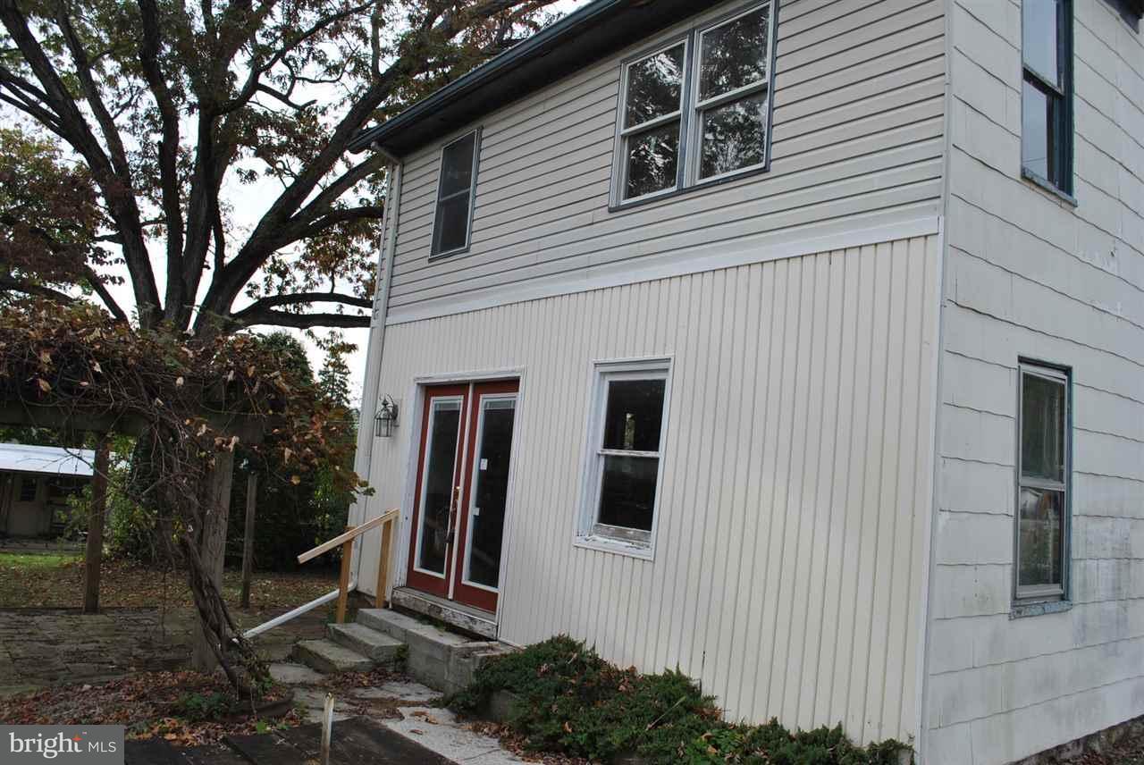 329 Green Springs Road Hanover, PA 17331 - Photo 3 of 25 Gallery Image 3