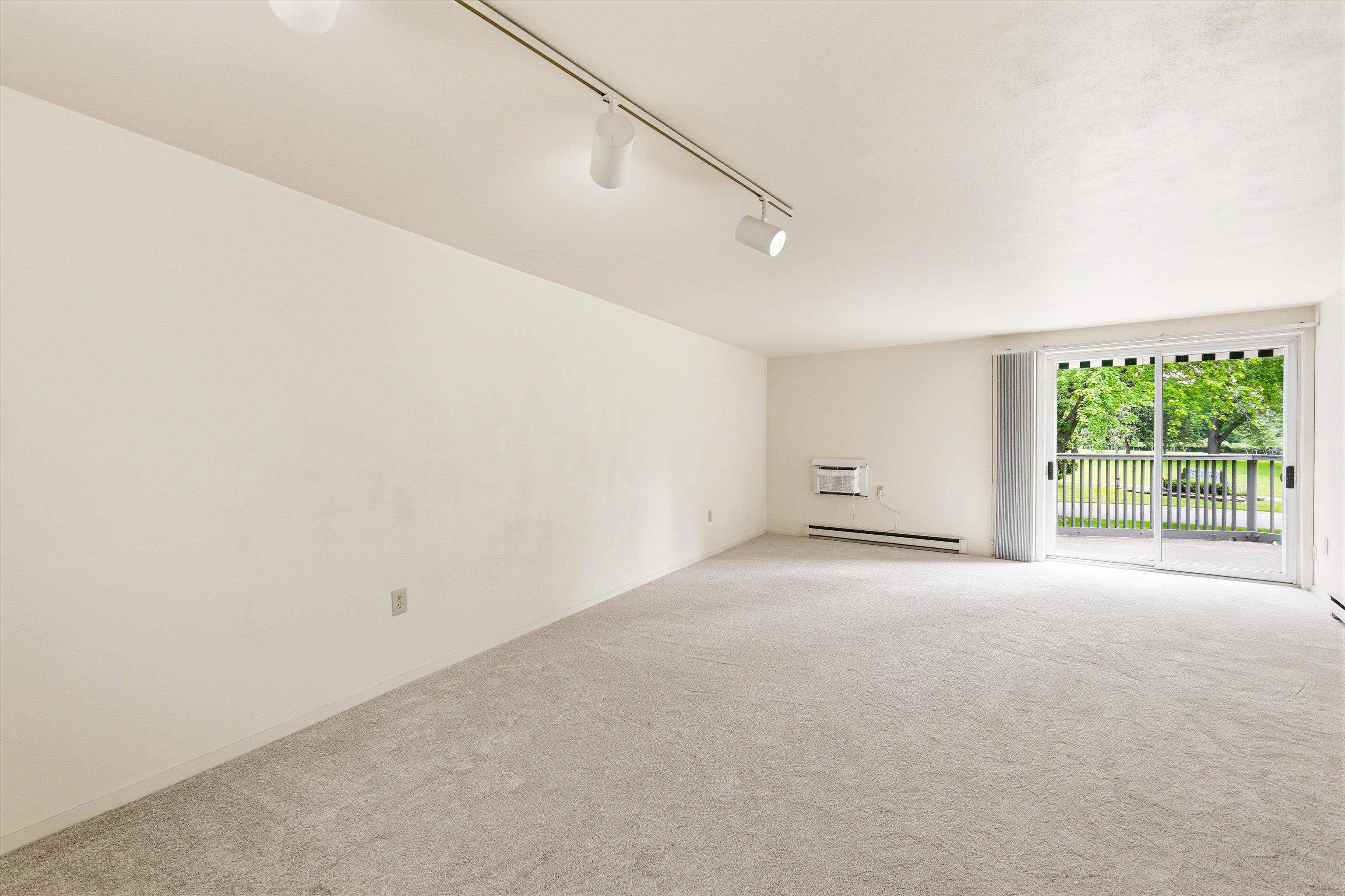 1001 South Oneida Street, Unit 2E Appleton, WI 54915 - Photo 14 of 29