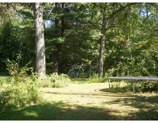 650 County Road Holyoke, MA 01040 - Photo 3 of 14