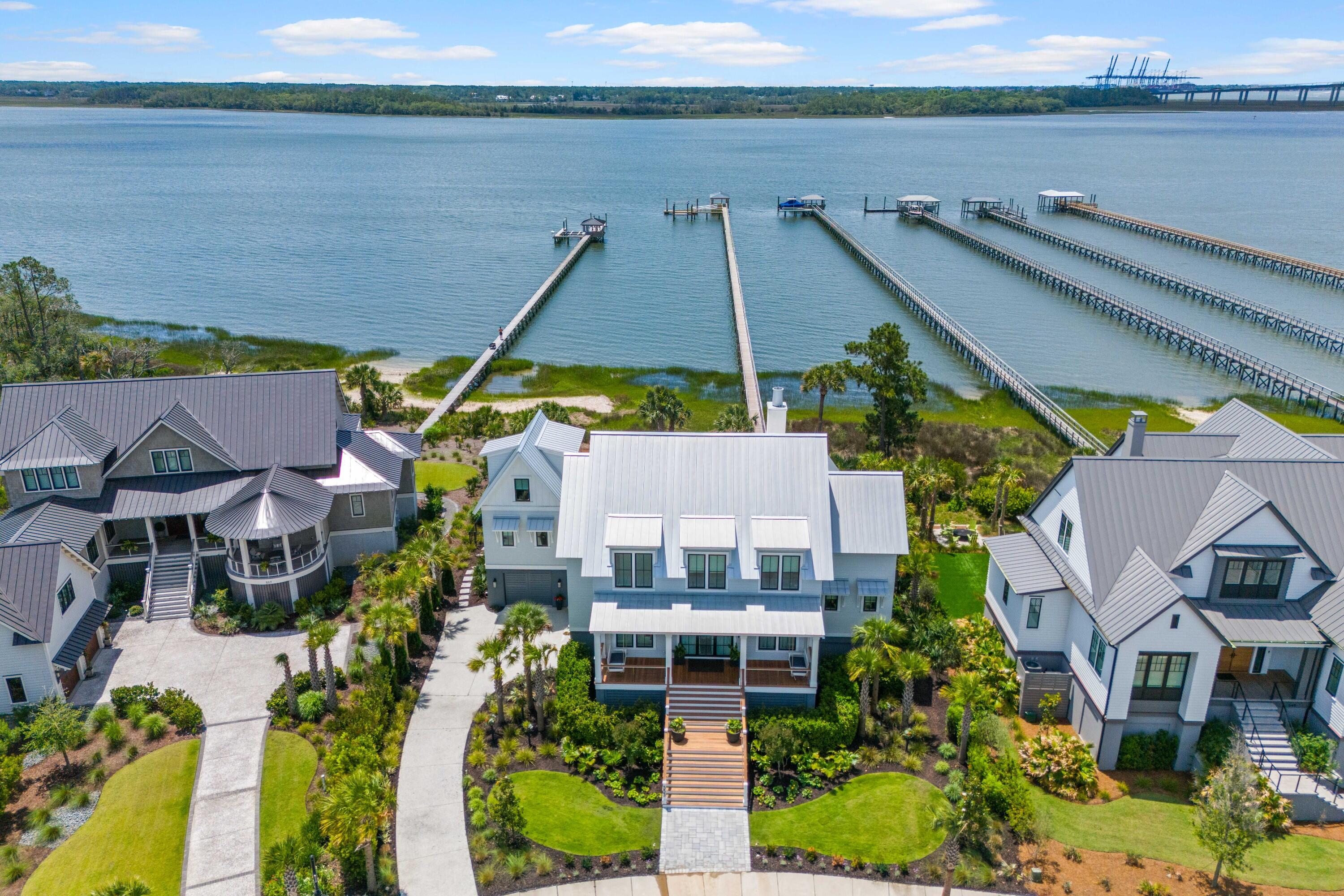 553 Compass Road Daniel Island, SC 29492 - Photo 2 of 113 photo_002