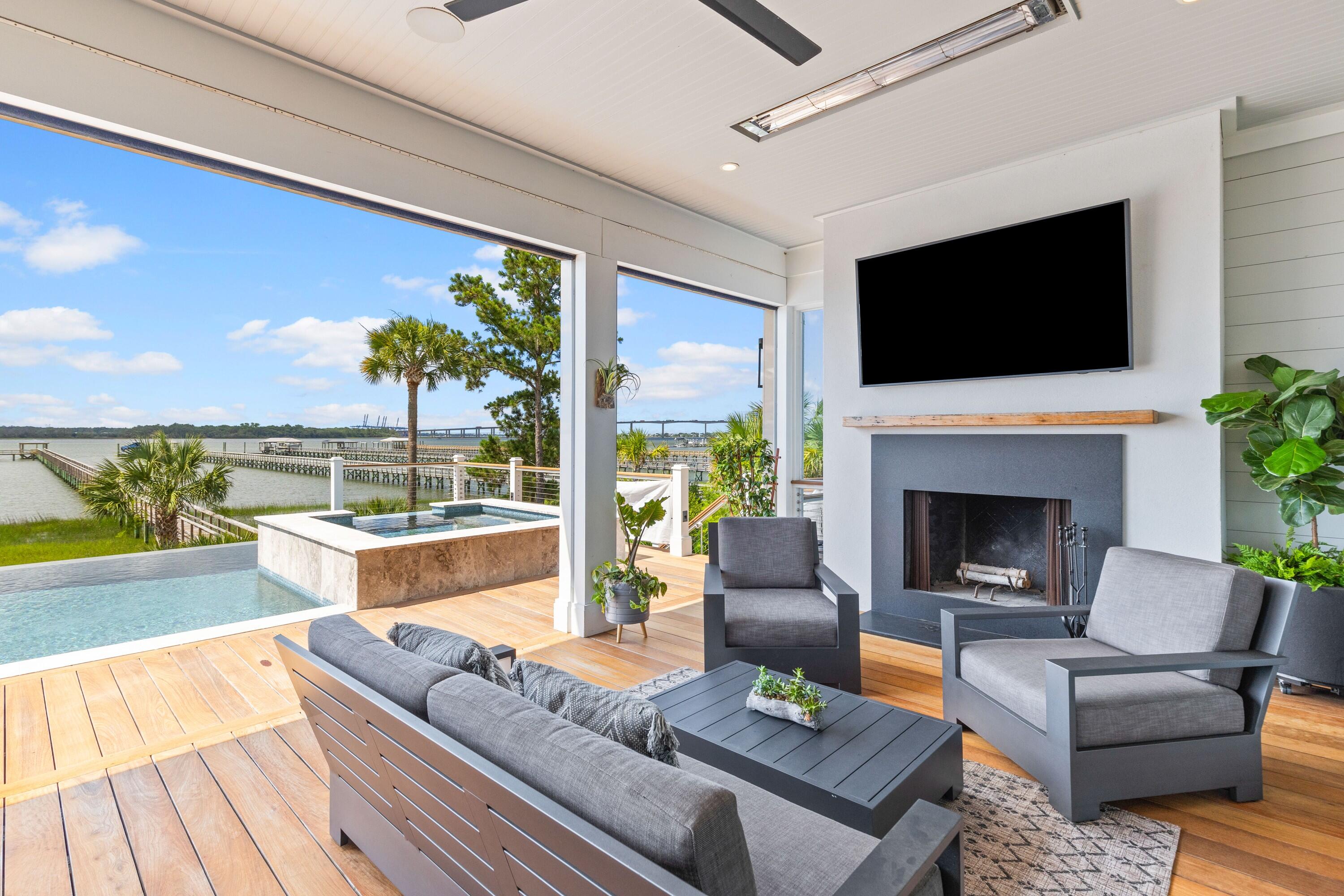 553 Compass Road Daniel Island, SC 29492 - Photo 48 of 113 photo_048