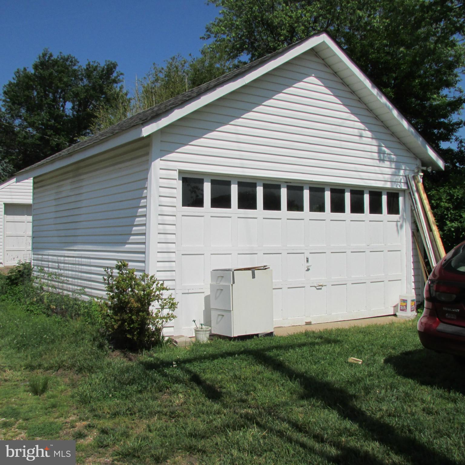 445 Shipley Road Linthicum Heights, MD 21090 - Photo 18 of 19 Garage