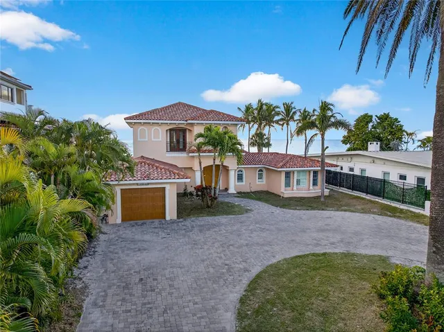 $4,900,000 | 16116 Gulf Boulevard, Redington Beach, FL 33708