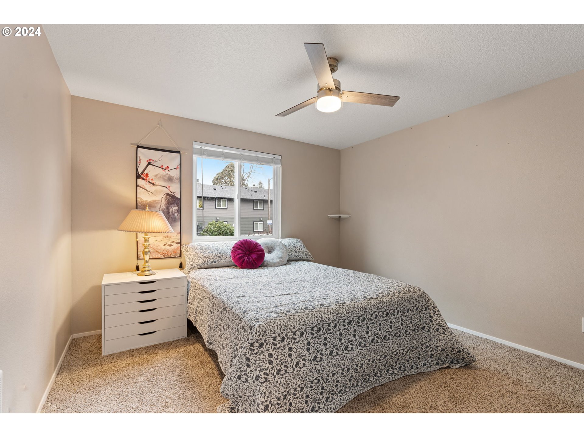 12606 Northwest Barnes Road, Unit 4 Portland, OR 97229 - Photo 9 of 23 Gallery Image 9