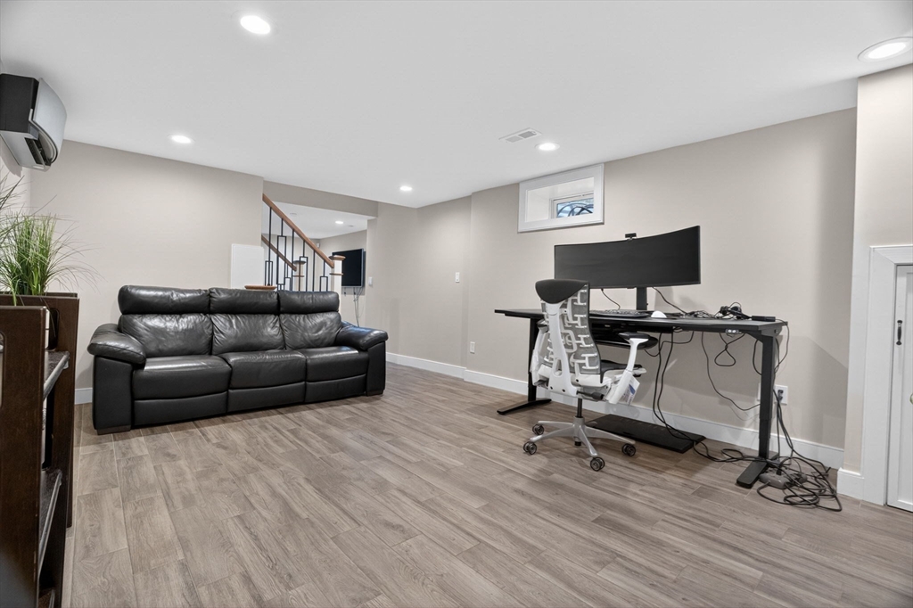 11 Haynes Road Newton, MA 02459 - Photo 35 of 40 Gallery Image 35