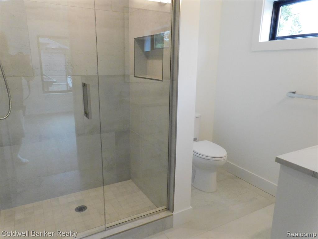 2324 Yorkshire Road Birmingham, MI 48009 - Photo 26 of 69