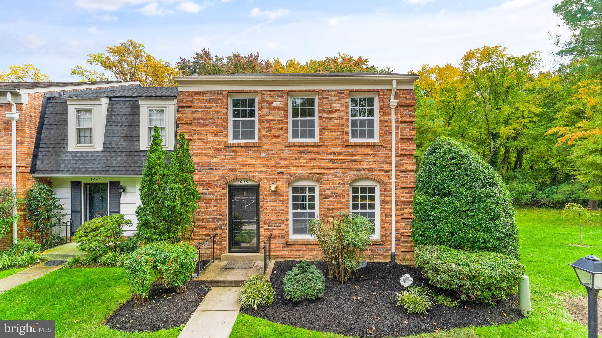 7045 Alicent Place McLean, VA 22101 - Photo 2 of 48