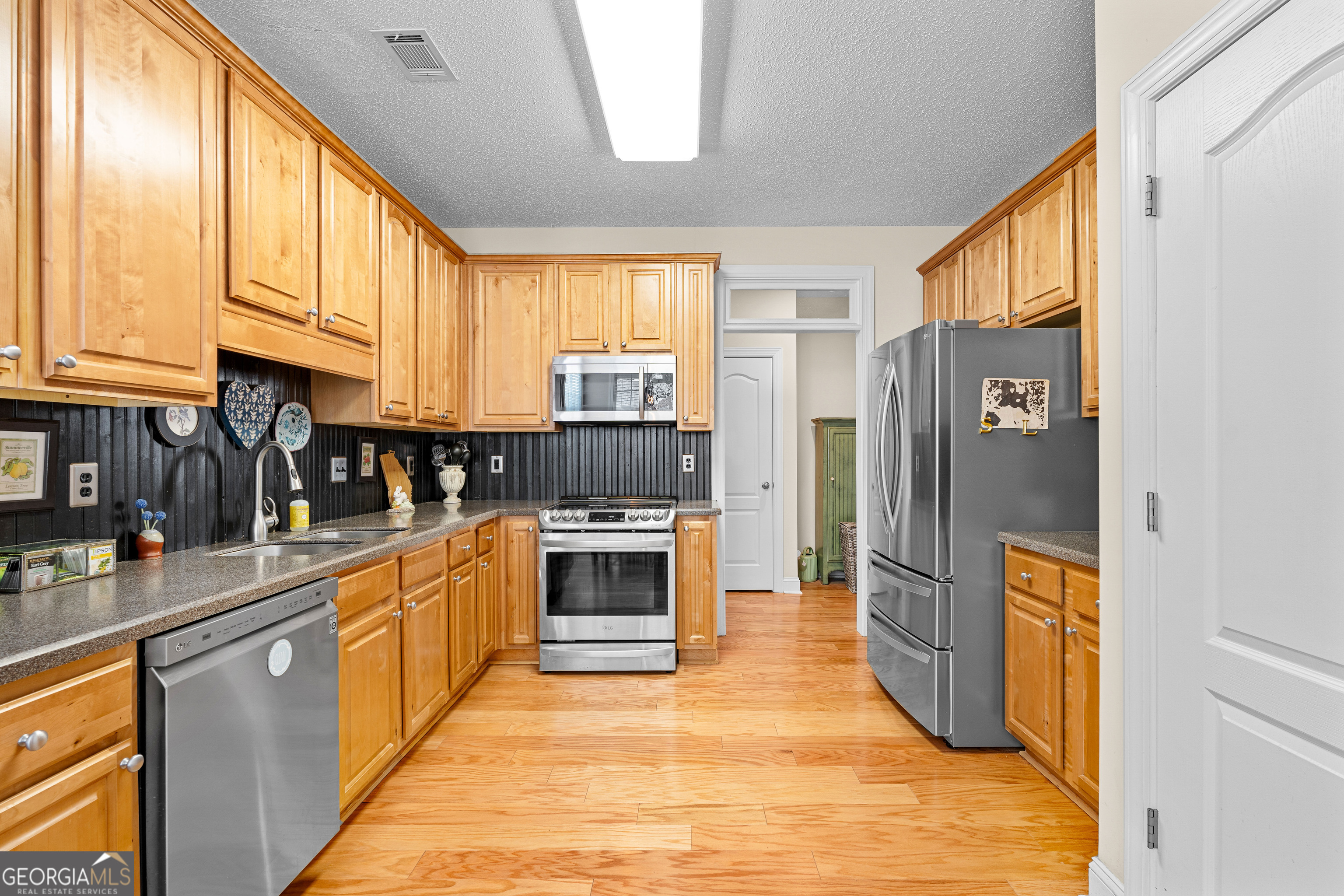 125 Rabbits Run Fayetteville, GA 30214 - Photo 11 of 37