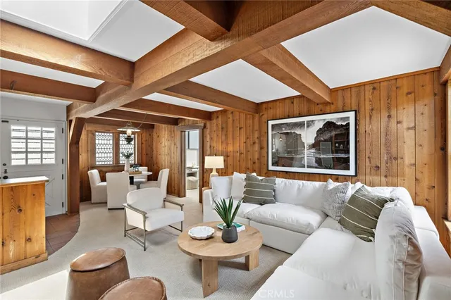 $8,149,500 | 117 East Bay Front, Newport Beach, CA 92662