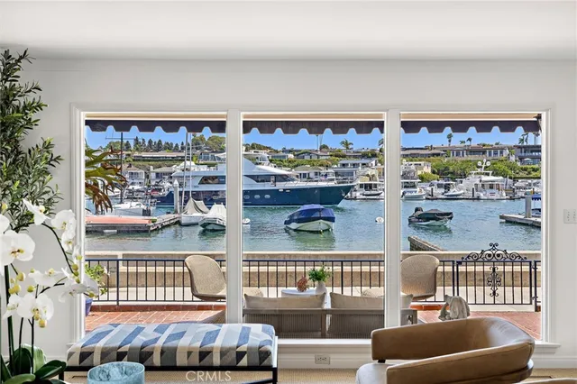 $8,149,500 | 117 East Bay Front, Newport Beach, CA 92662