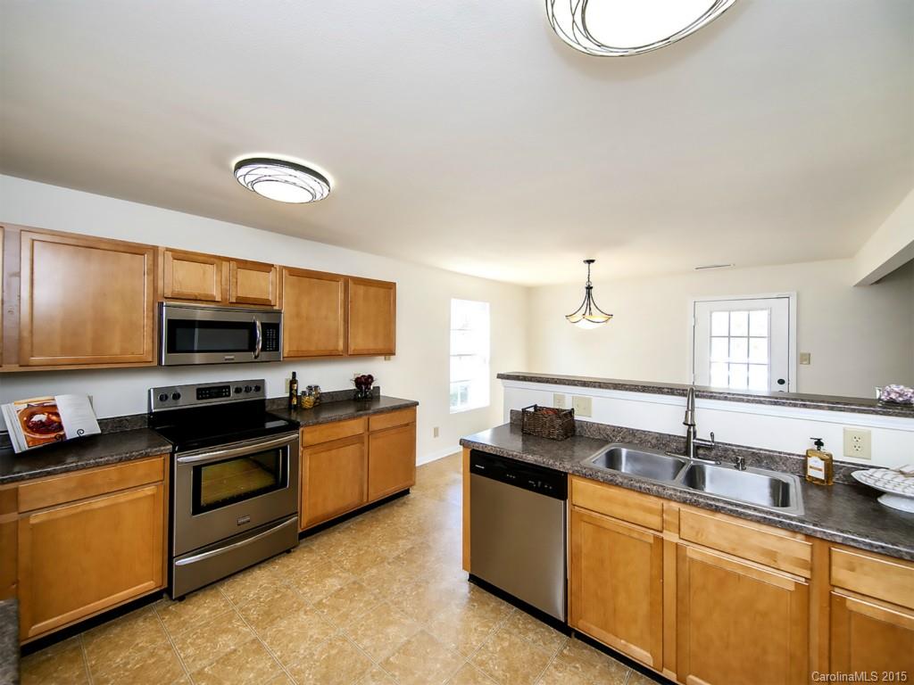 2114 Durand Road Fort Mill, SC 29715 - Photo 7 of 19 Gallery Image 7
