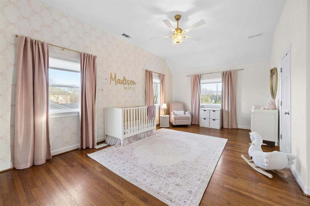 5730 Winton Street Dallas, TX 75206 - Photo 19 of 33