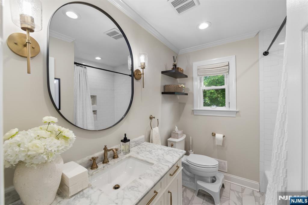 34 North Middletown Road Montvale, NJ 07645 - Photo 24 of 42