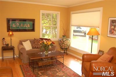 330 Irwin Street San Rafael, CA 94901 - Photo 4 of 6 Living Room