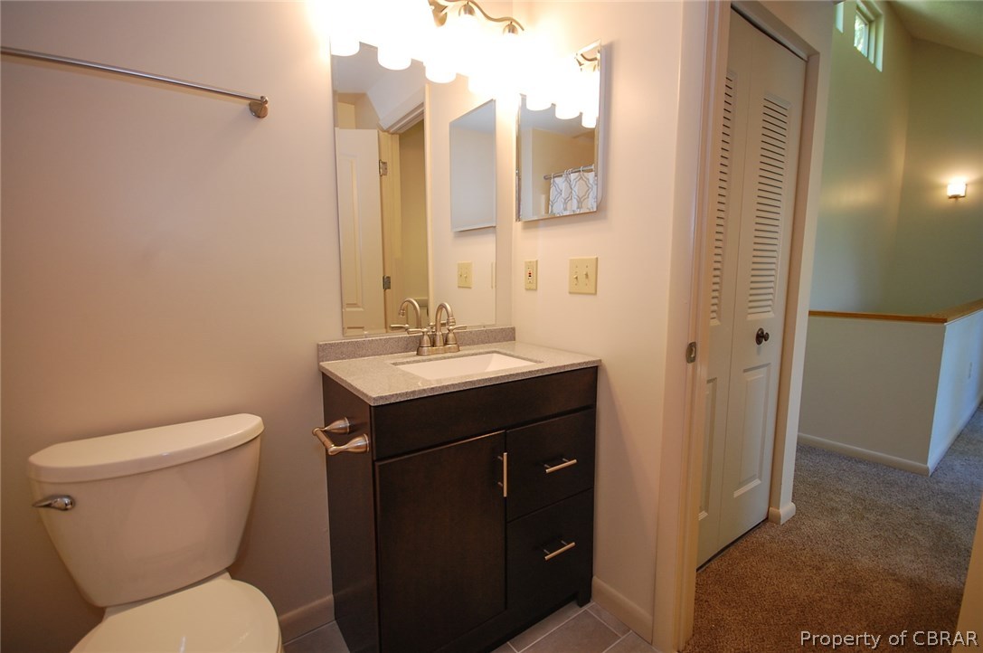 54 D Villa Ridge Drive, Unit D Hartfield, VA 23071 - Photo 18 of 34 2ND FLOOR FULL BATH