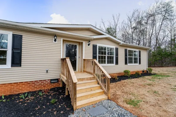$299,900 | 394 Springbranch Trail, Stanardsville, VA 22973