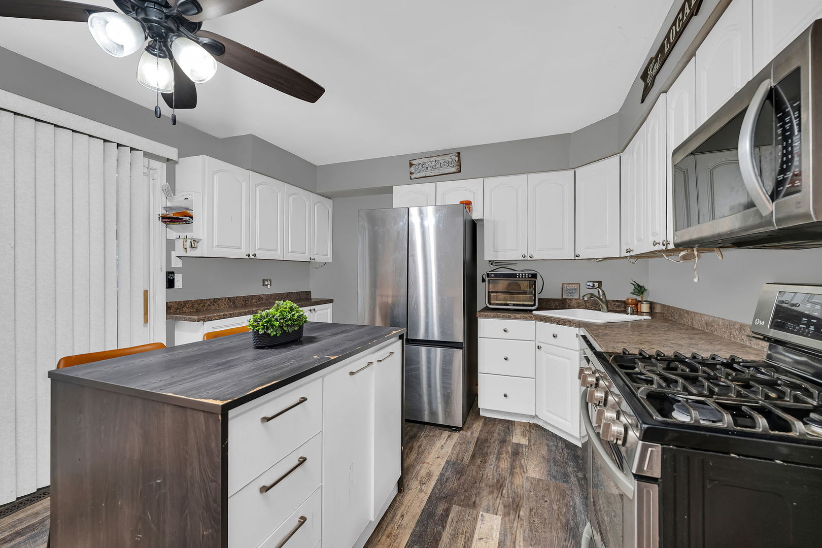 15601 Ridgeland Avenue Oak Forest, IL 60452 - Photo 9 of 40